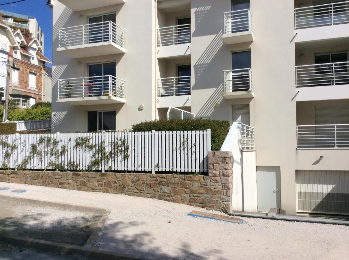 Pleneuf Val Andre Appart Standing 50 M De La Plage 2 A 4 Personnes Exterior photo
